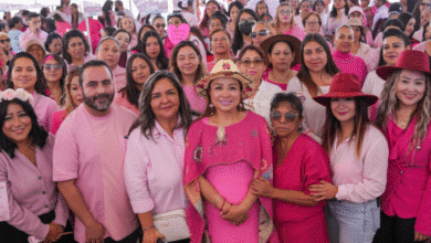 El lazo rosa que une a Nicolás Romero Mujeres marchan para crear conciencia contra el cáncer de mama (Foto Ana Rodríguez)