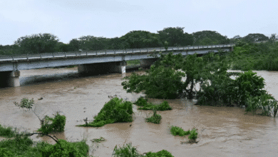 El poderoso Huracán Melissa tocó tierra en el oriente de Cuba la mañana del miércoles 29 de octubre de 2025, después de haber impactado a Jamaica como una tormenta de Categoría 5, la más fuerte registrada en la isla.