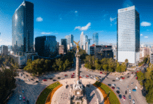 El programa Hoy No Circula se aplica con normalidad este martes 4 de noviembre de 2025 en la Ciudad de México (CDMX) y 18 municipios conurbados del Estado de México (Edomex), sin activación de la Doble Hoy No Circula por Contingencia Ambiental.