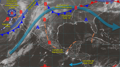 Para hoy, el frente frío núm. 15 asociado con una vaguada polar y con una circulación ciclónica en niveles medios y altos de la atmósfera