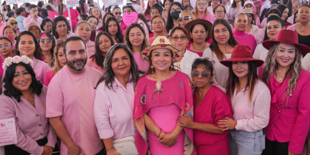 El lazo rosa que une a Nicolás Romero Mujeres marchan para crear conciencia contra el cáncer de mama (Foto Ana Rodríguez)