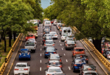 El programa Hoy No Circula opera con normalidad este lunes 27 de octubre de 2025 en la Zona Metropolitana del Valle de México (ZMVM), buscando mitigar la contaminación y el congestionamiento.