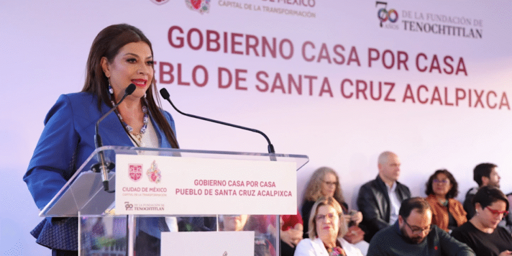 Anuncia Brugada 1,100 luminarias y 8 mdp para escuelas en Santa Cruz Acalpixca, Xochimilco (Foto por Gobierno de CDMX)