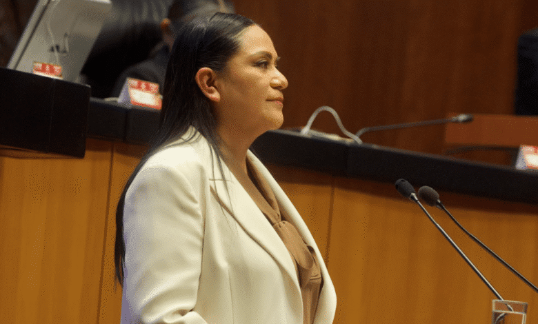 Al comparecer ante el pleno del Senado de la República en el marco de la Glosa del Primer Informe de Gobierno de la Presidenta Claudia Sheinbaum Pardo, la secretaría de Bienestar, Ariadna Montiel Reyes, señaló que, en México la política de bienestar se consolida como el corazón de la Cuarta Transformación