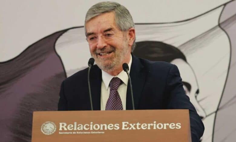 SRE reconoce vocación de representantes de México en el mundo