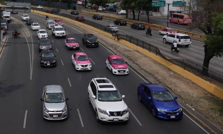 Hoy No Circula 12 de noviembre 2025: qué engomado marca este miércoles (Foto de internet)