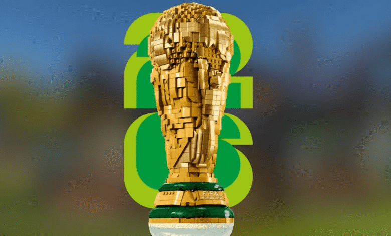 LEGO presenta réplica de la Copa del Mundo para construir